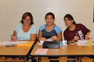 Beck Jr. High Volunteer Linda Ames, Student Volunteer Paloma Ames, and Beck Jr. High PTA Volunteer Angela Bazzi