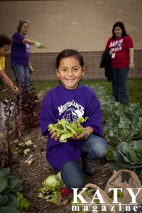 kids-in-the-garden-katy-magazine-010